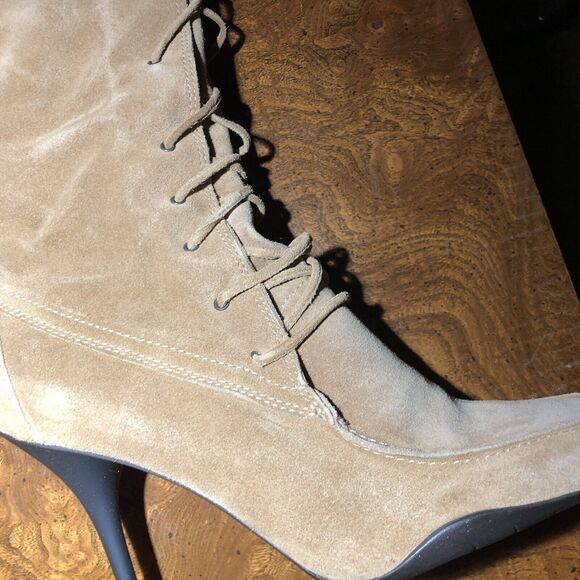 Michael Kors Suede 10M Boots, VINTAGE NEVER WORN Camel/Sport Sue Colby  with Box - Picture 3 of 9